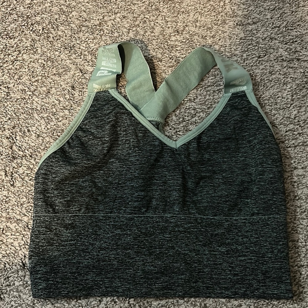 VS PINK sports bra size M